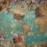 How to manage your travel money better