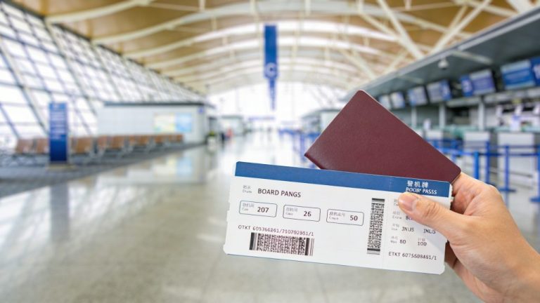 Checking in on embarkation day explained step by step